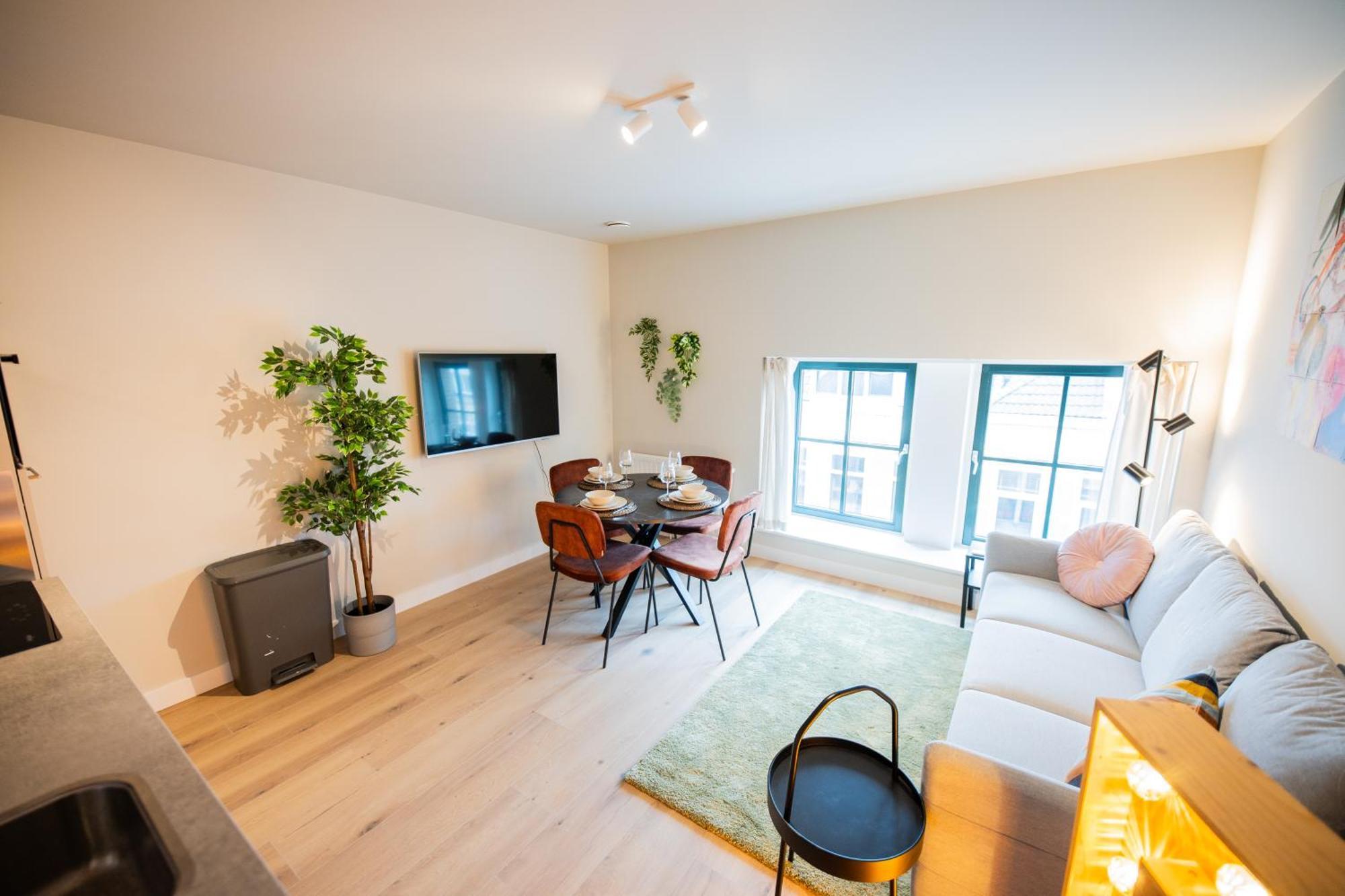 Apartment 2e 3e Pijnackerstraat *