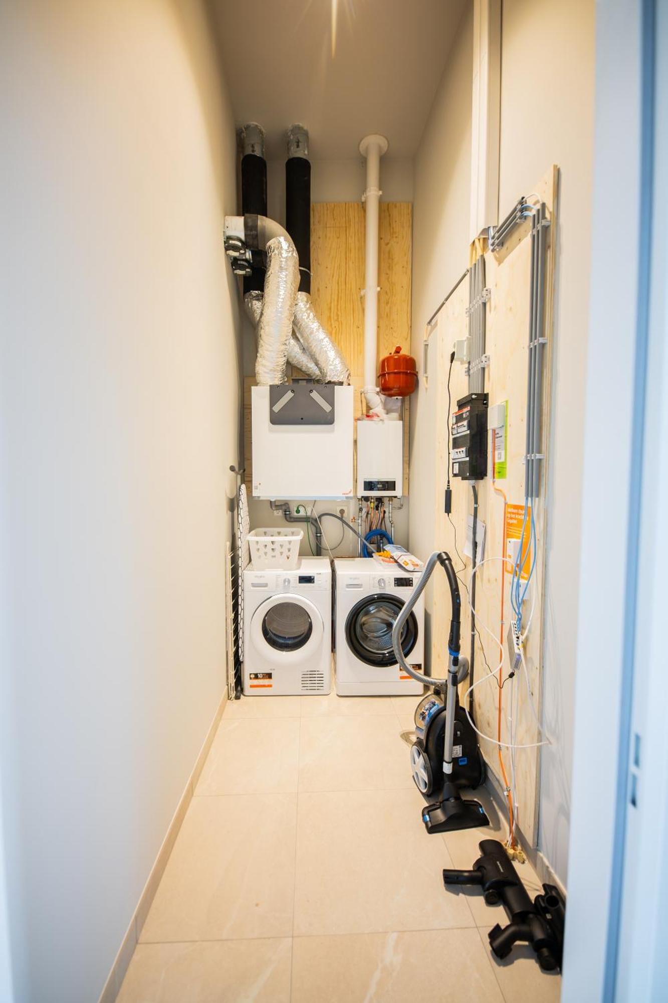 2e 3e Pijnackerstraat Apartment
